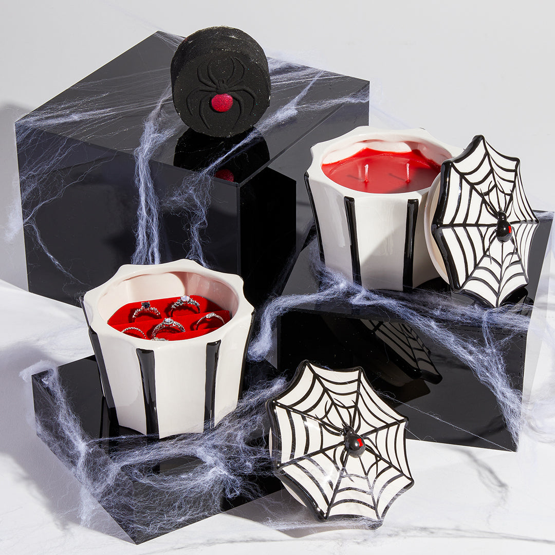 Black Widow - Candle and Bath Bomb Set