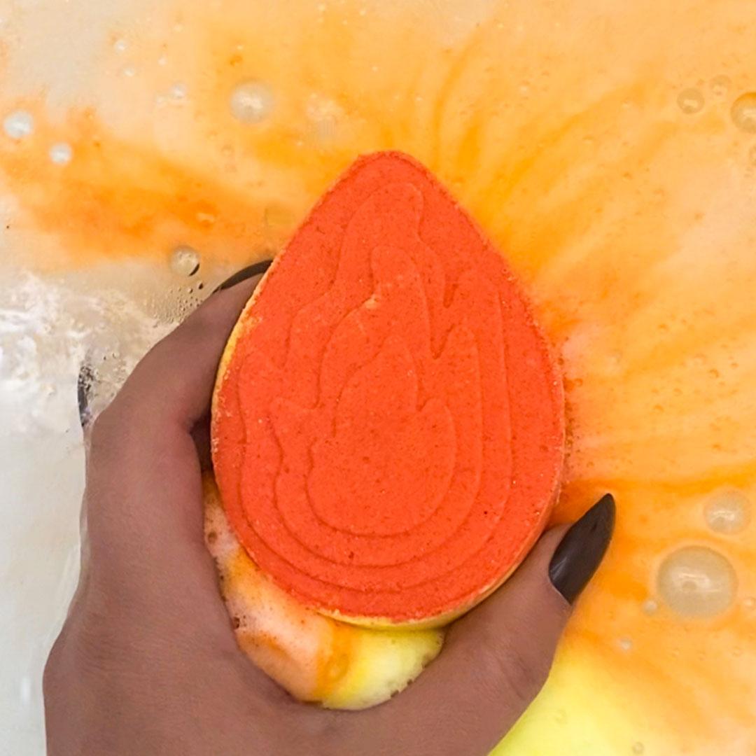 Crackling Campfire - Candle and Bath Bomb Set (Without Jewelry)