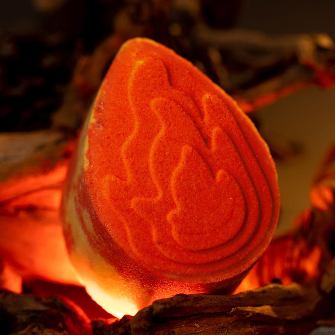 Crackling Campfire - Bath Bomb (Without Jewelry)